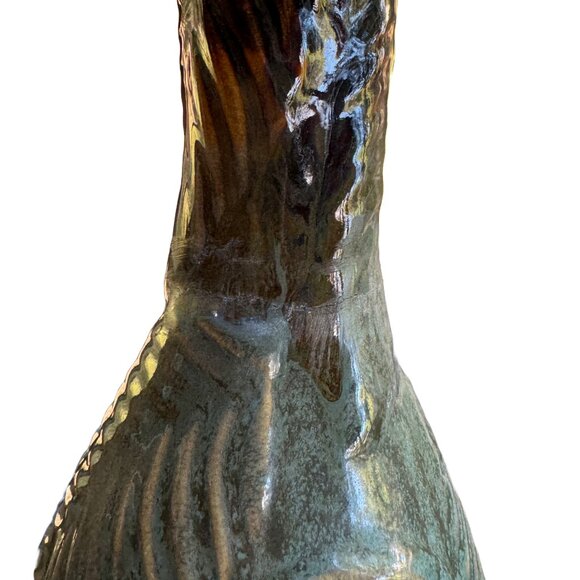 Two Gorgeous Blue-Green Vases with Embossed Leaves - Picture 15 of 15